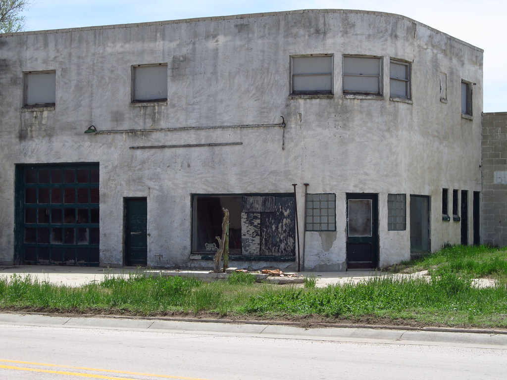 Hay Springs, Nebraska Former service station and garage Flickr