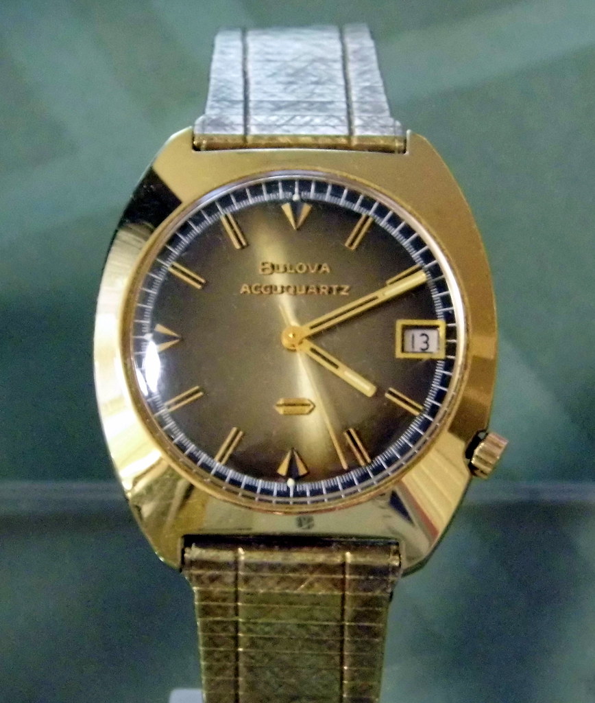 Vintage Bulova Accuquartz Watch, Gold Electroplate Bezel, … Flickr