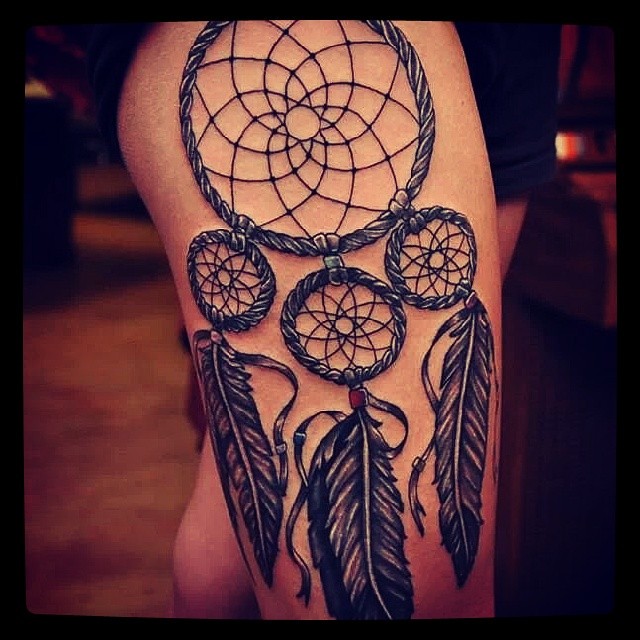 Share 83+ girly dream catchers tattoo on thigh latest in.eteachers