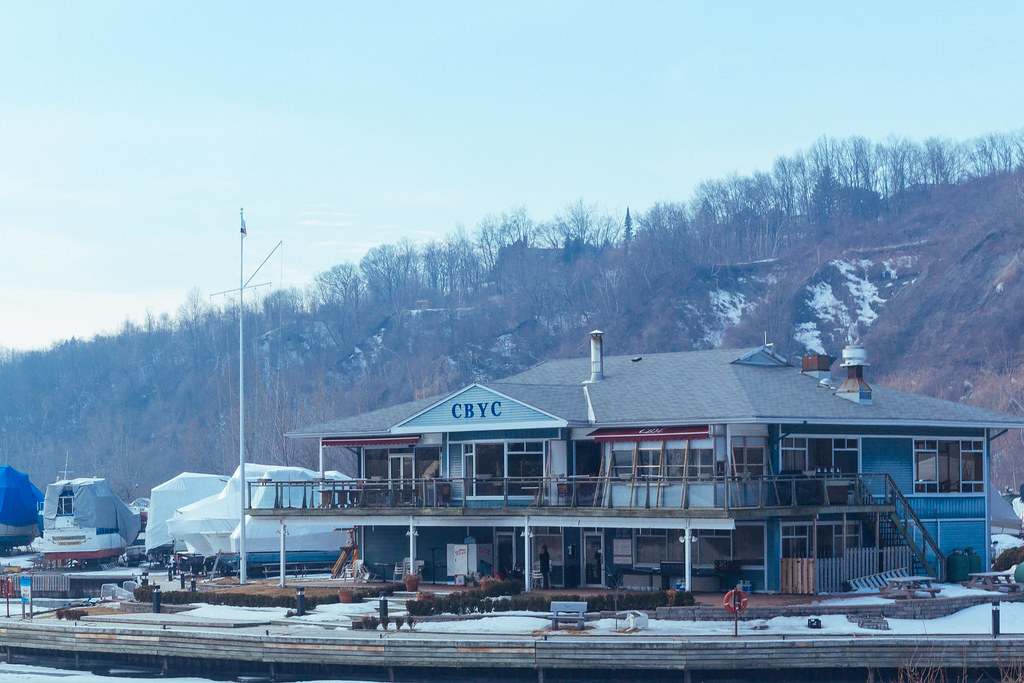 Cathedral Bluffs Yacht Club, Toronto Kyra Savolainen Flickr