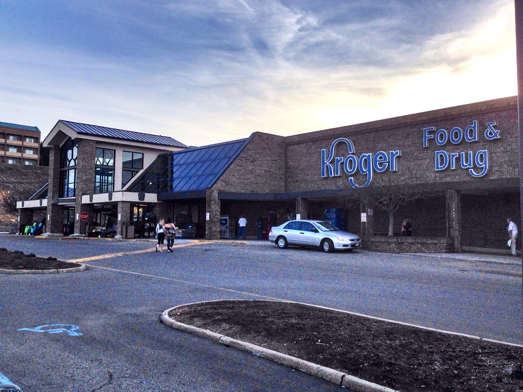 Kroger (Ridgewood Farm Center) Steven Swain Flickr
