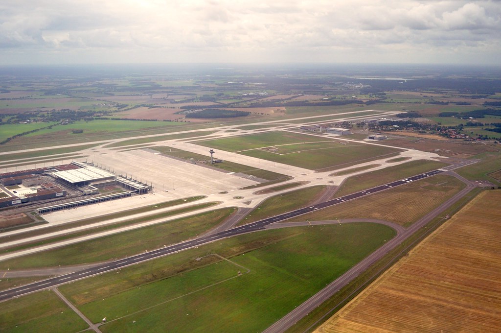 The new BER Airport unuseable. Marlin Le Flickr