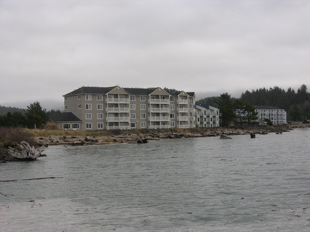 Siletz Bay, Taft Facing East Taken 12/31/2013 Taken by Tak… Flickr