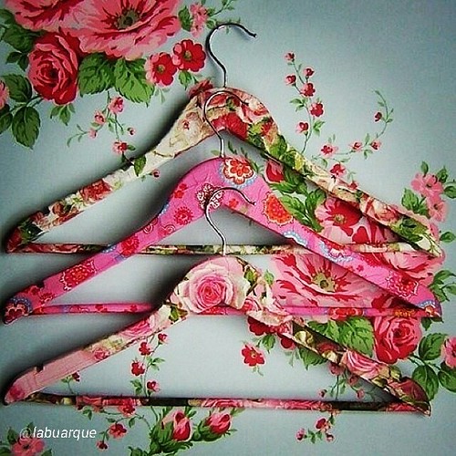 Shabby chic floral hangers. Beautiful Jackie Ramos Flickr