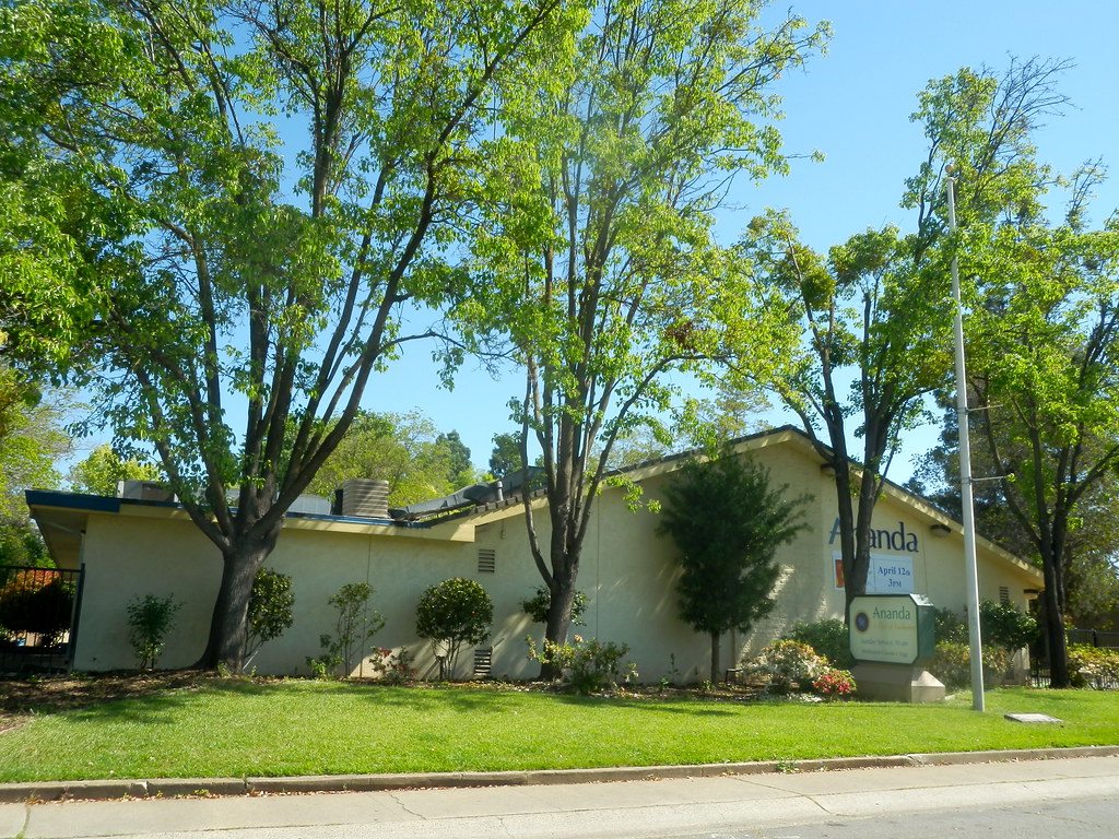 former East Lawn Rancho Cordova Mortuary Rancho Cordova,… Flickr