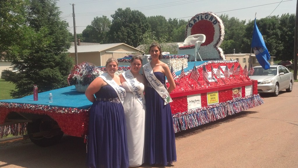 Henderson Sauerkraut Days Parade, 6/30/13 KNUJMediactive Flickr
