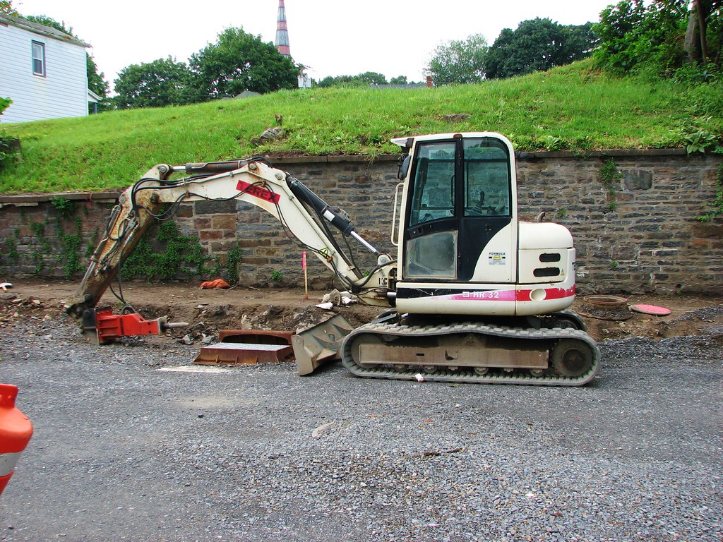 A TEREX HR 32 JACK HAMMER IN SEP 2013 One of the backhoes … Flickr
