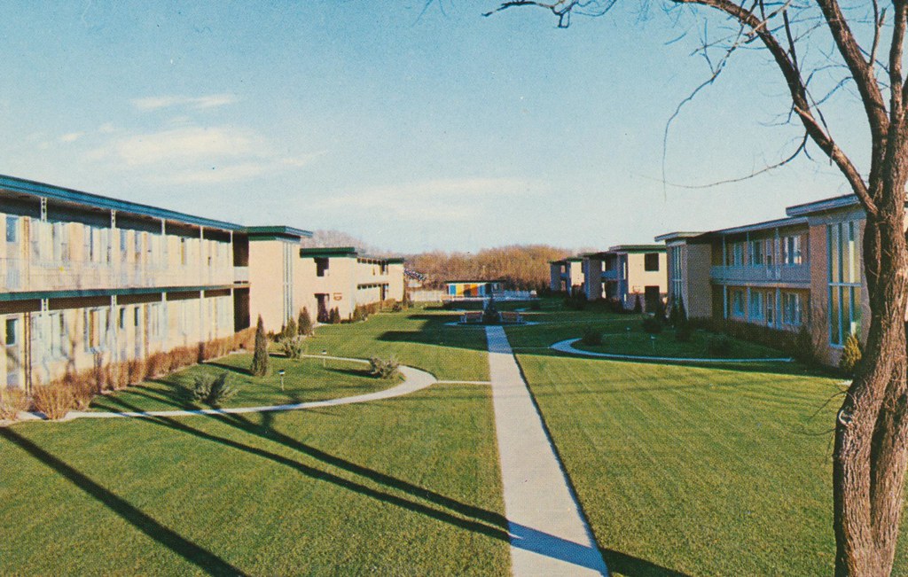 King Arthur of Addison Apartments Addison, Illinois Flickr