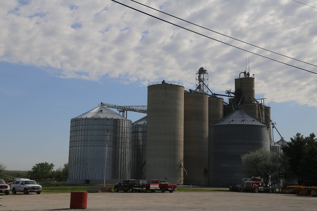 Reinbeck Iowa, Grain Elevator, Grundy County IA Google Map… Flickr