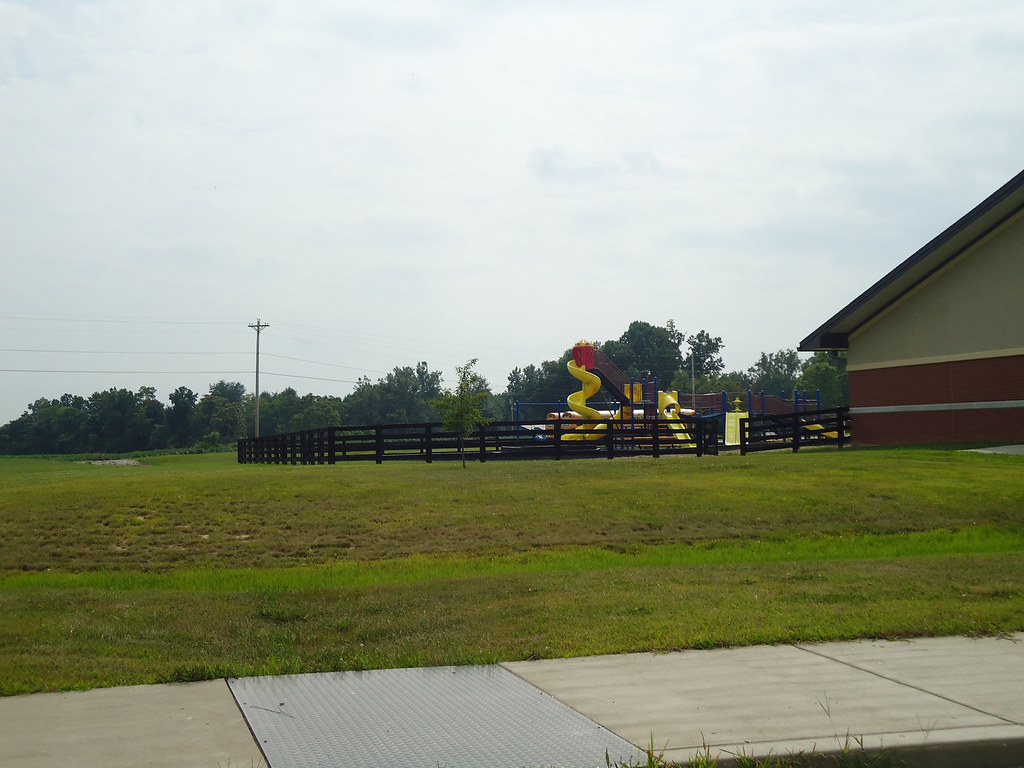 Milton Elementary School in Kentucky Lynda White Flickr