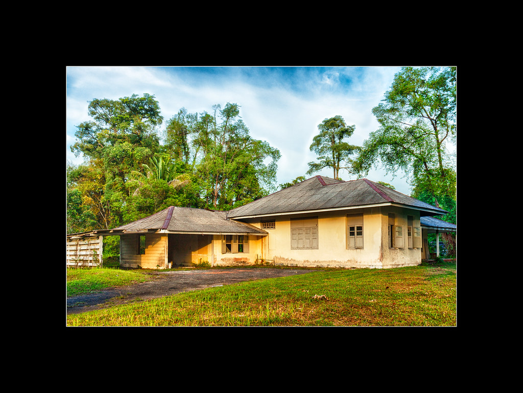 Kuching_Houses3 Irving Neil Kwok Flickr
