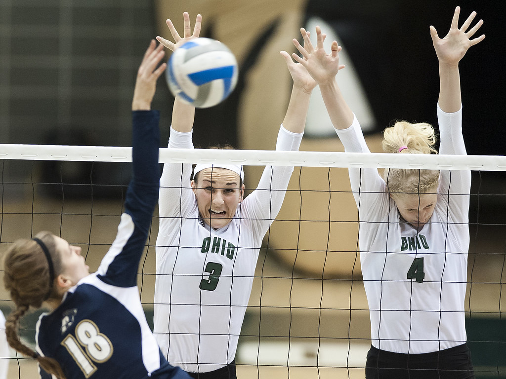 Akron At Ohio Volleyball 1 Photo by Logan Riely for WOUB D… Flickr