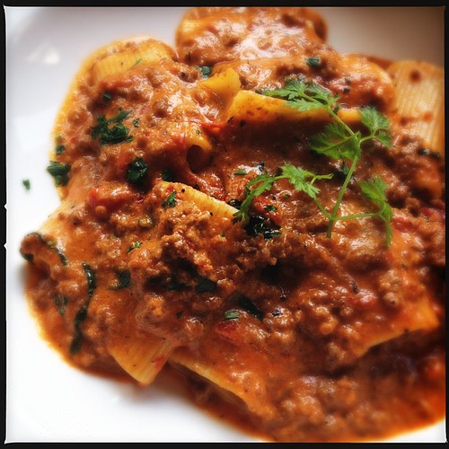 Comforting rigatoni pasta with creamy beef ragout gf_dail… Flickr