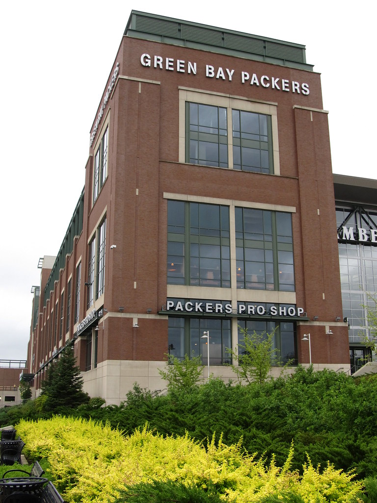 Lambeau Field, Green Bay, Wisconsin Lambeau Field is the h… Flickr