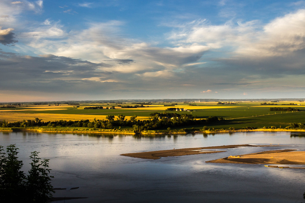Missouri river towards to south dakota juan munoz Flickr