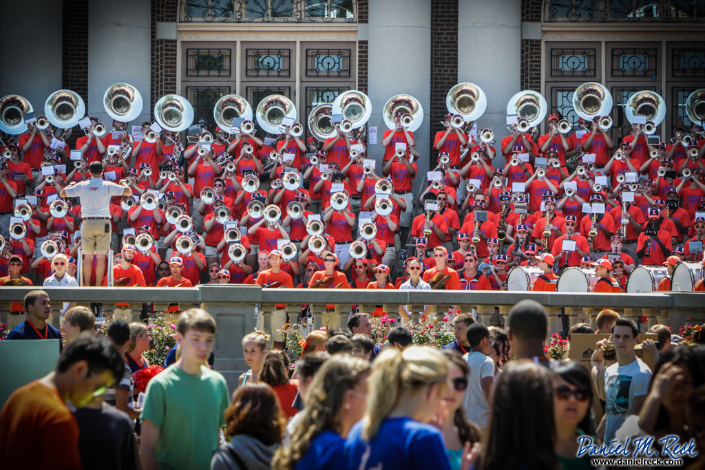 Marching Illini a Hit at Quad Day Prof. Barry Houser condu… Flickr