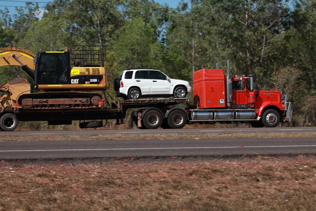 Truck, Stuart Highway just S of Palmerston, Northern Terri… Flickr