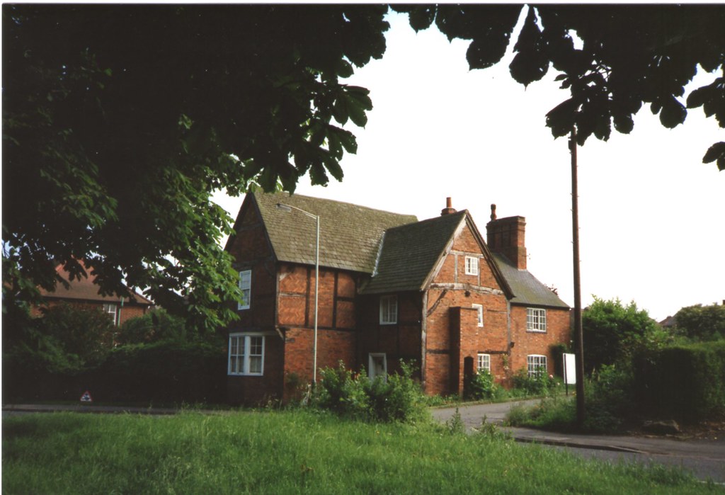 Braunstone_OldHall Along Braunstone Lane, Leicester. Take… Flickr