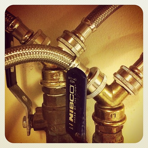 Hooking up 2 washing machines to the same water line is cr… Flickr