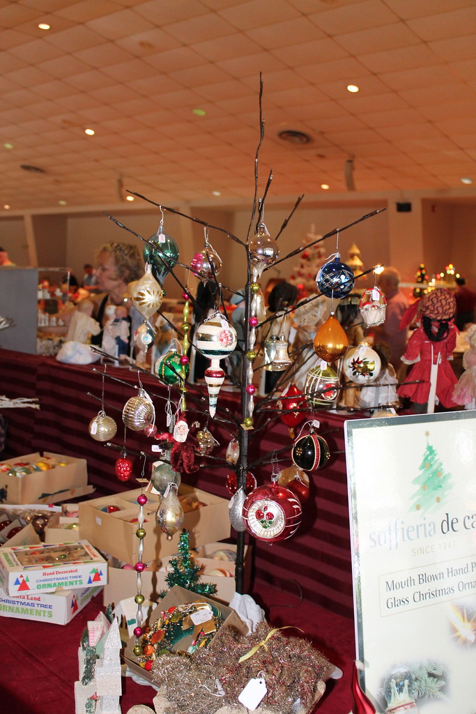 Midwest Holiday Antique Show Brenda McNeilly Flickr