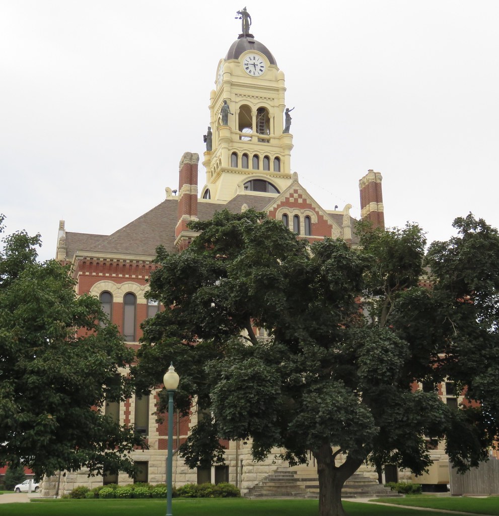 Franklin County Courthouse (Hampton, Iowa) This terrific R… Flickr