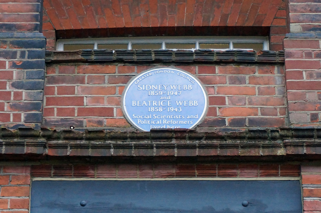 Netherall Gardens, Swiss Cottage GWUK1015 Uploaded for th… Flickr