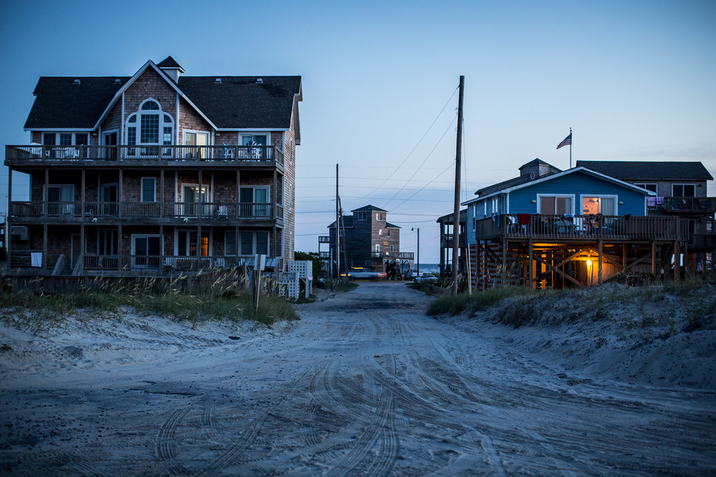 Frisco, NC Houses at Frisco, North Caorlina on road leadin… Flickr