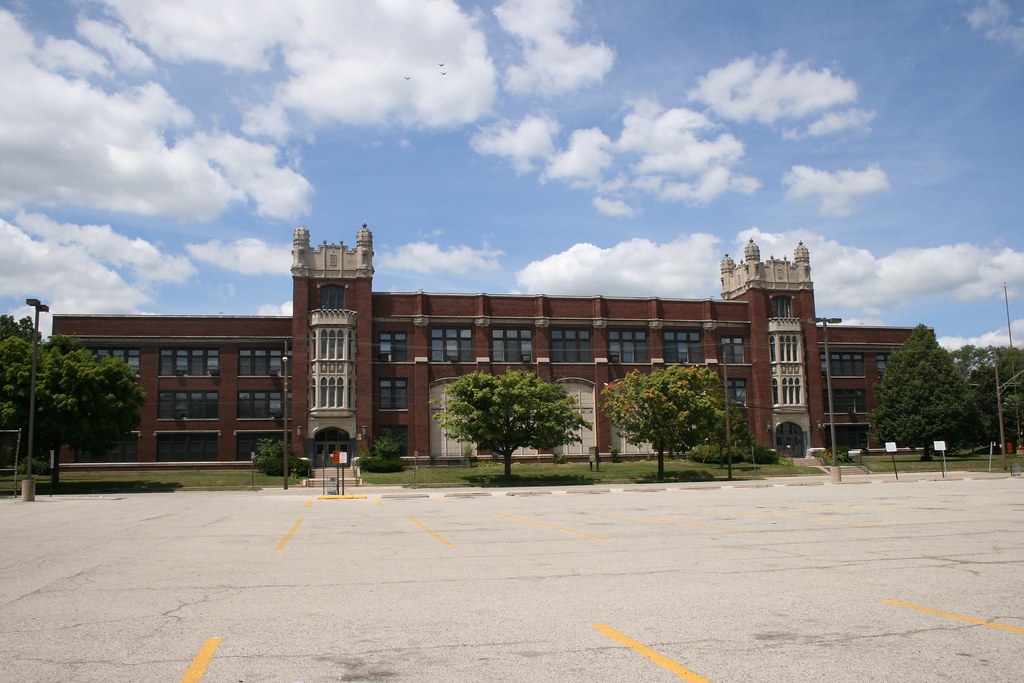Roosevelt Junior High School, Rockford, IL My junior high … Flickr