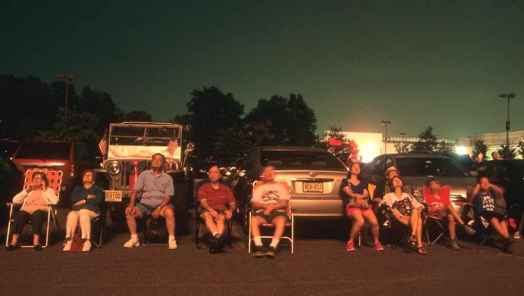 Fireworks 52 Paramus, NJ. 2015. Steven Siegel Flickr