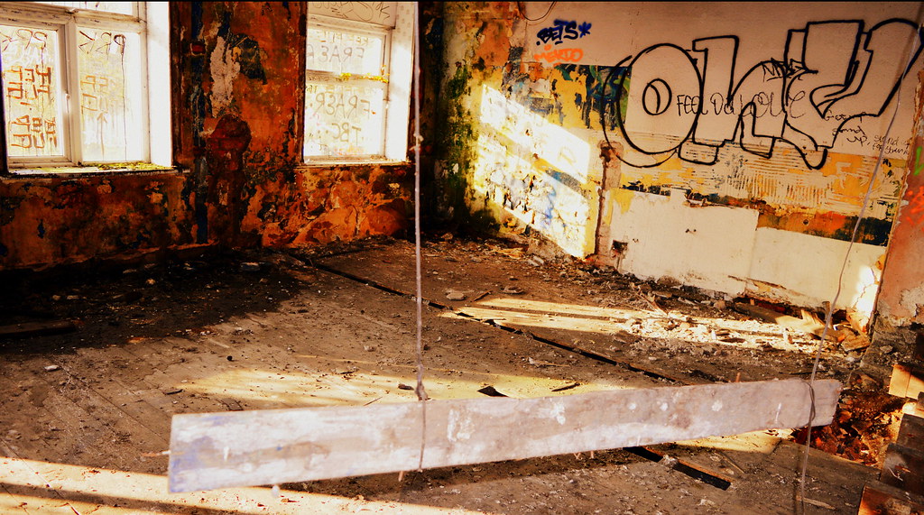 IV Pub IV Pub, Commercial Road, Kirkstall...… Mark's