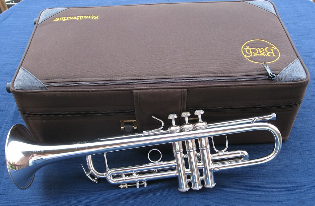 BACH STRAD LR180S37 Bb TRUMPET 671XXX 1950.00 Flickr