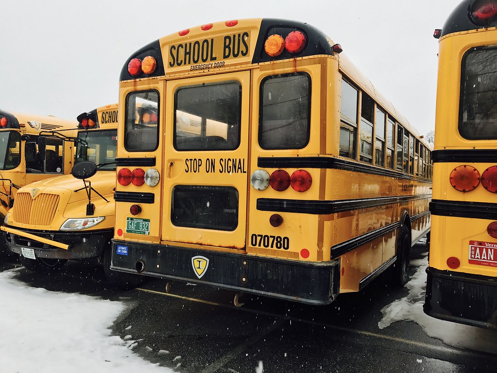 070780 St. Albans, VT School District First Student 02intlbluebird