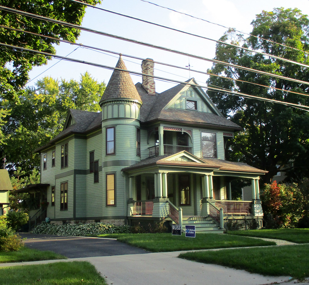House, Lake Mills, Wisconsin *Hajee Flickr