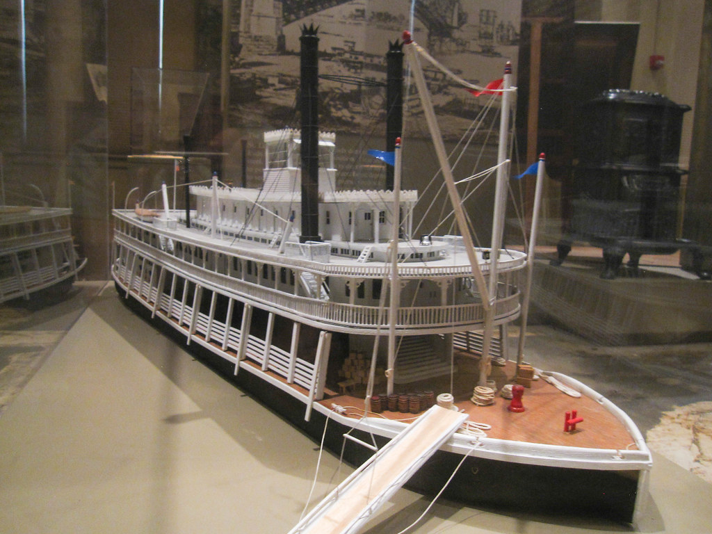 Steamboat model Old Courthouse, St. Louis, Missouri. It's … Flickr