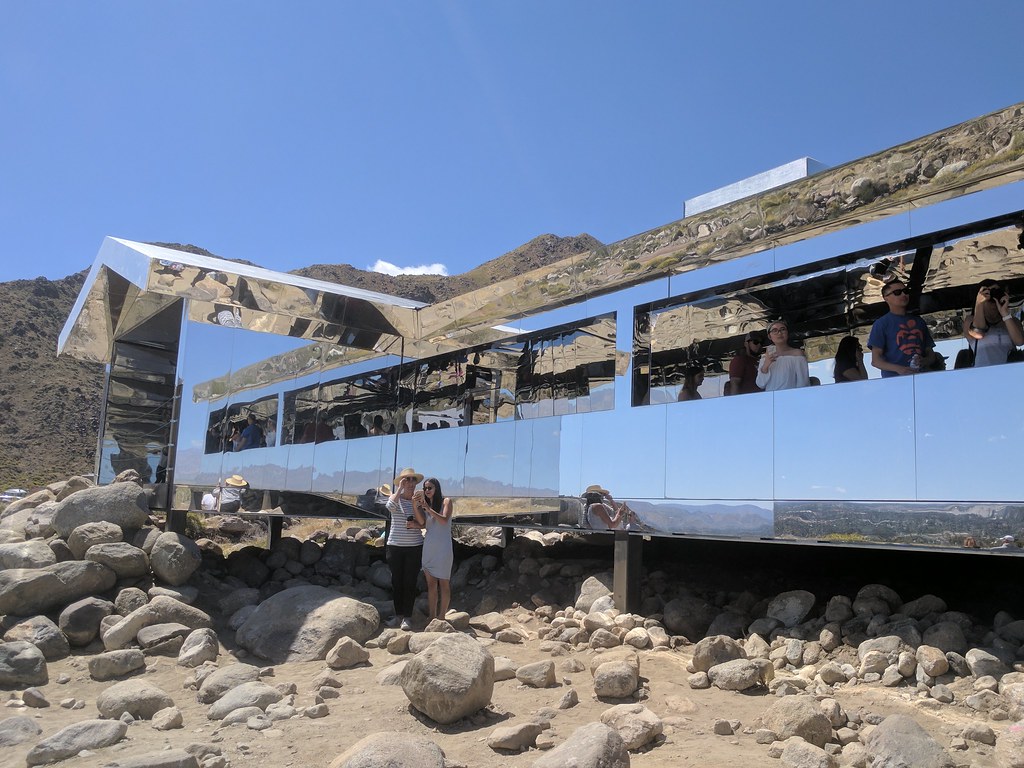 House of mirrors in the desert "Mirage" installation by Do… Flickr