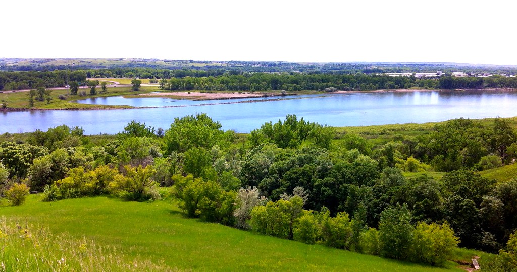 Missouri River in Bismarck, ND Larry Johnson Flickr