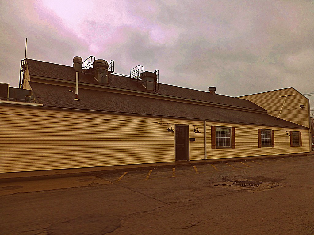 Former Ponderosa Findlay A long vacant Ponderosa Steakhous… Flickr