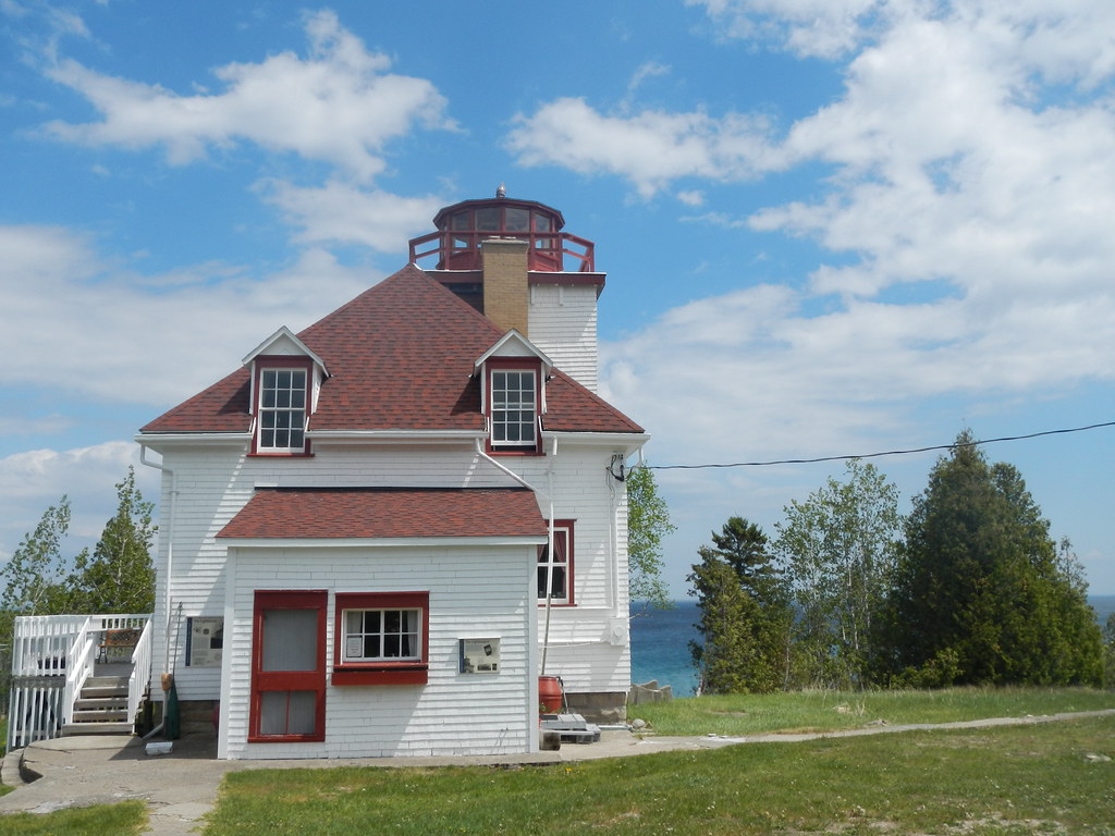 Cabot Head Lighthouse Cabot Head Lighthouse, Bruce Peninsu… Flickr