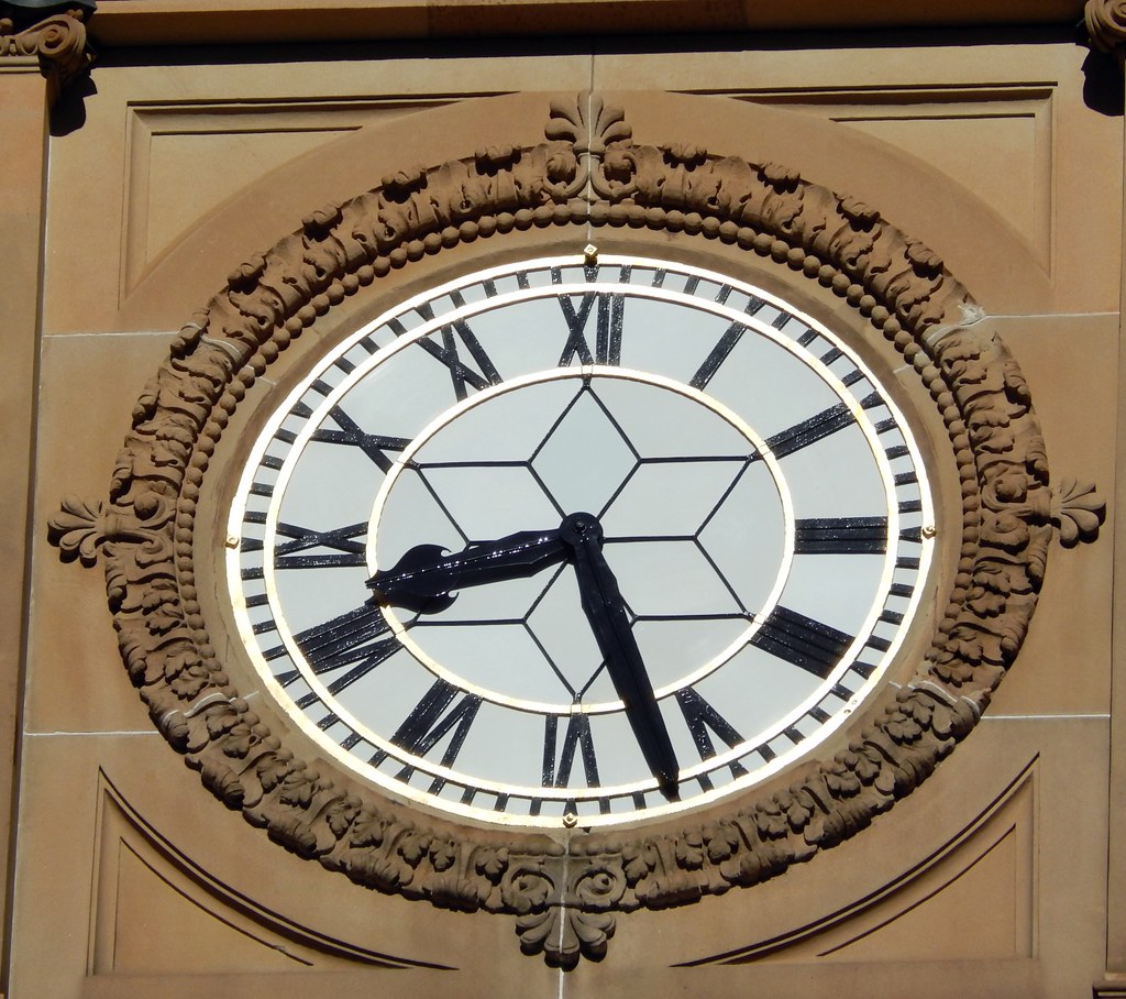 Sydney Town Hall Clock Face, Sydney, NSW. The clock face … Flickr