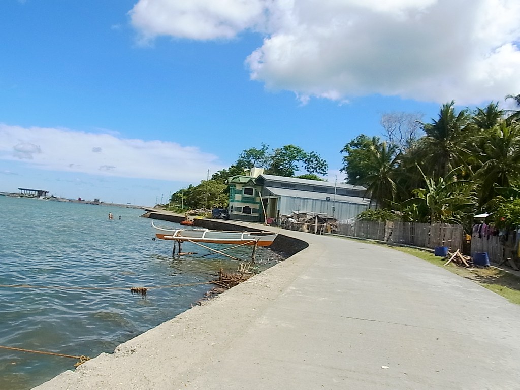 A boat landing area before the port . mbb8356 Flickr