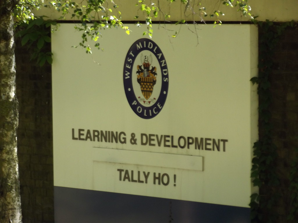 TallyHo! Pershore Road, Edgbaston sign TallyHo! on P… Flickr