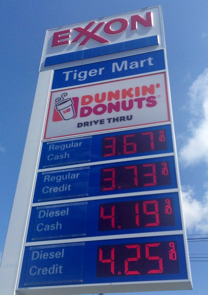 Exxon Gas Station Exxon Gas Station, Waterbury, CT 8/2014 … Flickr