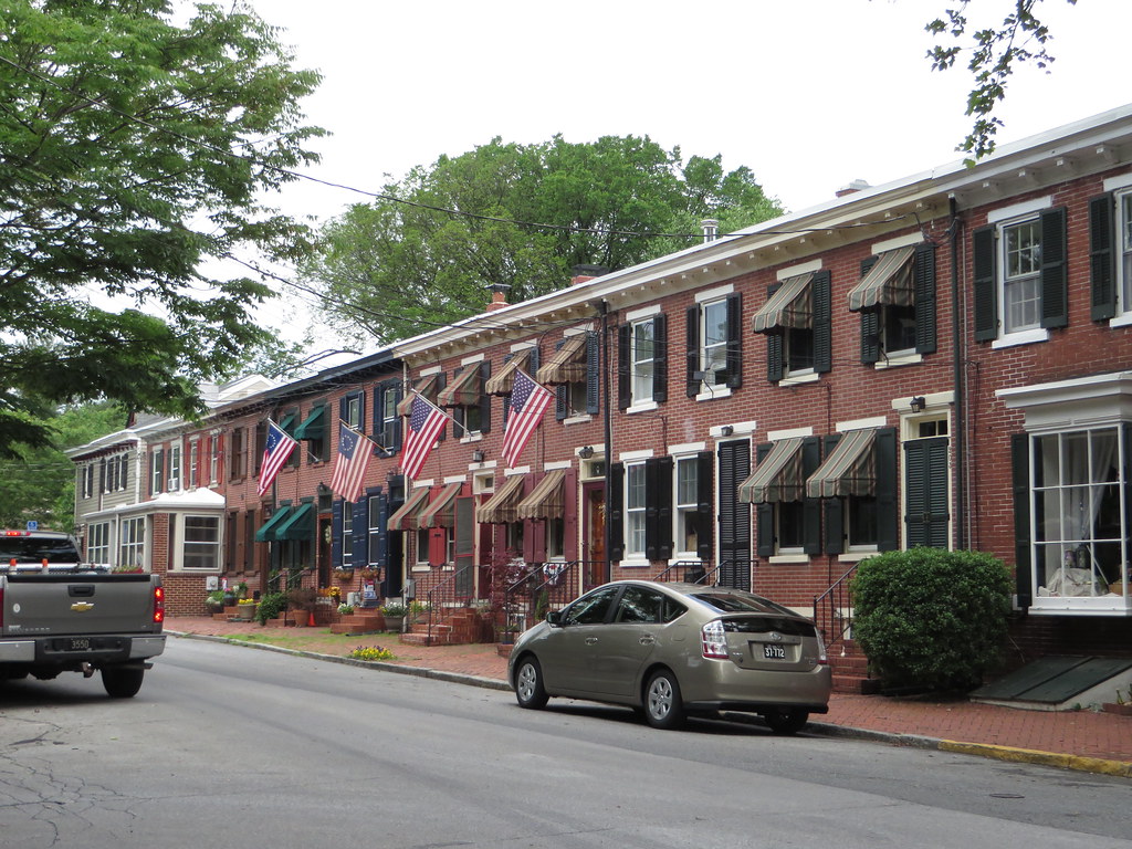Houses in New Castle, Delaware New Castle is a city in New… Flickr