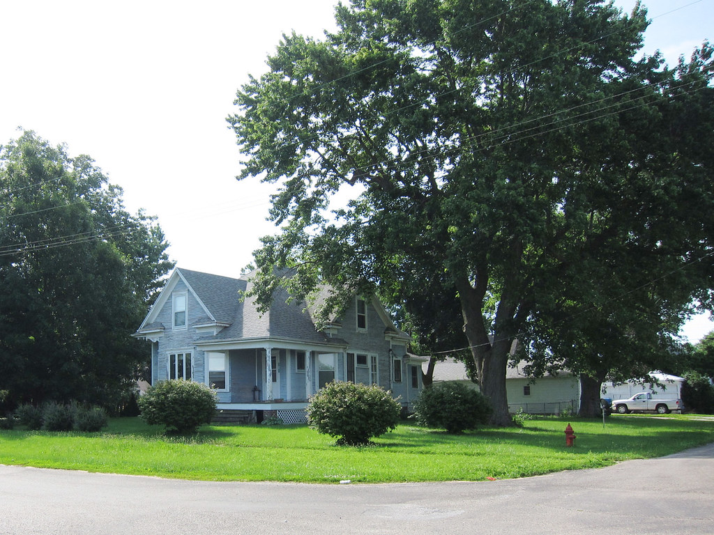House_7311 Sadorus, Illinois. devianb Flickr