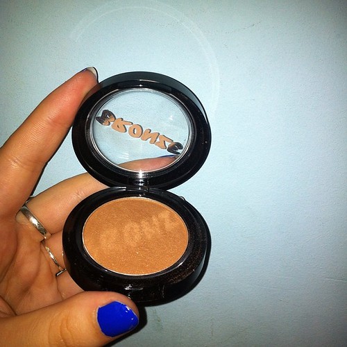 Oh ich liebe den Bronzer aus der letzten Glossybox! Er hat… Flickr