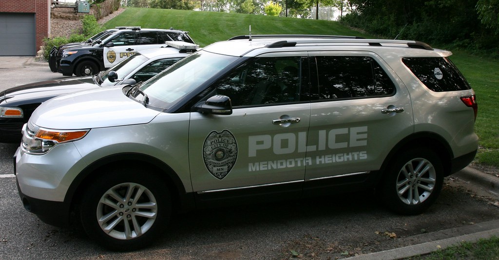 Mendota Heights, MN Police The decal on the rear window is… Flickr