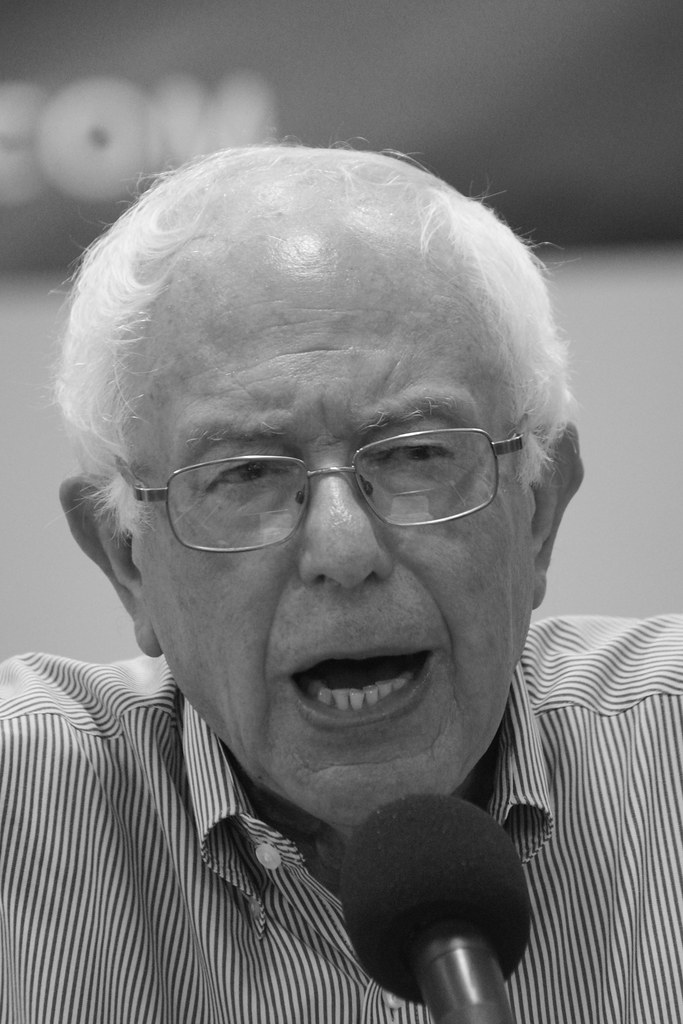 berniesandersfranklinnh20150802DSC02757 (Modified) Flickr