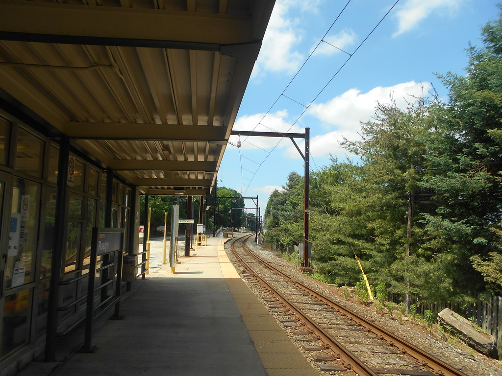 Roslyn Station Roslyn, Pennsylvania Adam Moss Flickr