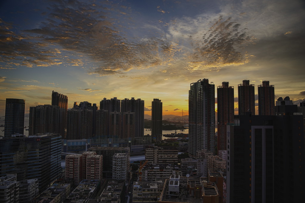 Canon 6D Hong Kong Sunset HDR This HDR picture was compo… Flickr