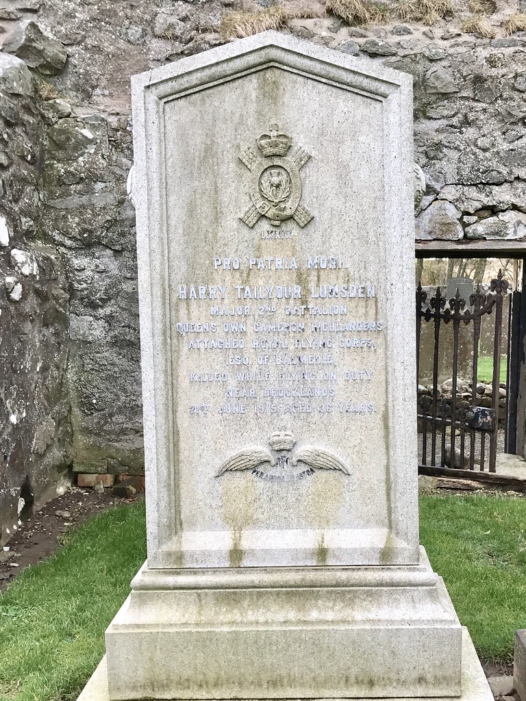 Bellhelvie Chirchyard War Grave 1915 Belhelvie churchyar… Flickr